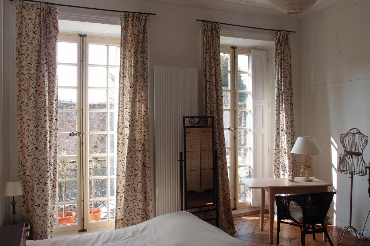 Chambre D'Hote Du Chateau Dourdan Habitación foto